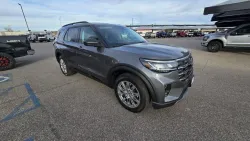 2026 Ford Explorer | Thumbnail Photo 3 of 31
