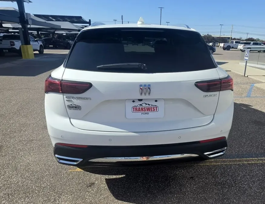 2024 Buick Envision | Photo 7 of 27