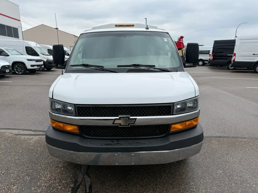 2018 Chevrolet Express 3500 Work Van | Photo 14 of 19