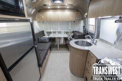 2018 Airstream Flying Cloud 25RB | Thumbnail Photo 5 of 20