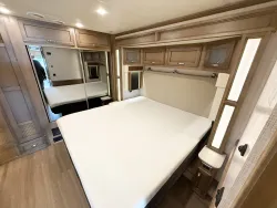 2022 Newmar Canyon Star 3722 | Thumbnail Photo 14 of 28