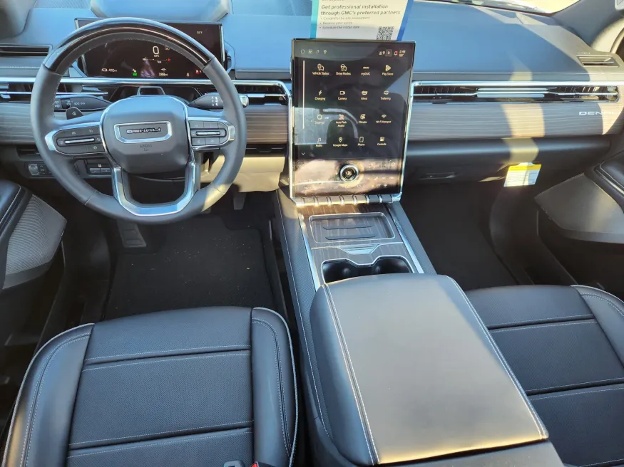 2025 GMC Sierra EV Max Range Denali | Photo 9 of 28