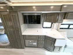 2026 Newmar Super Star 4140 | Thumbnail Photo 10 of 30