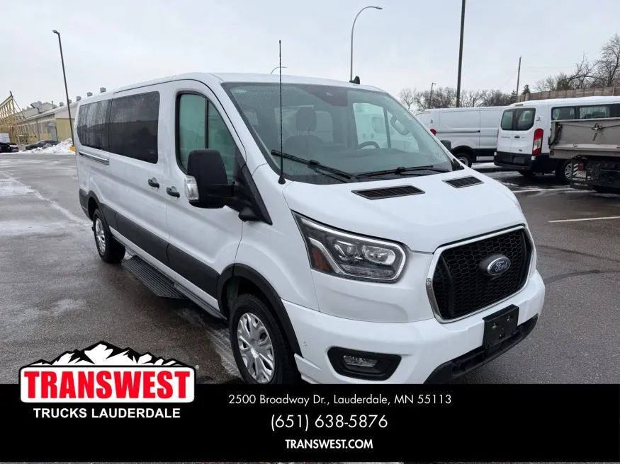 2023 Ford Transit-350 XLT | Photo 17 of 22
