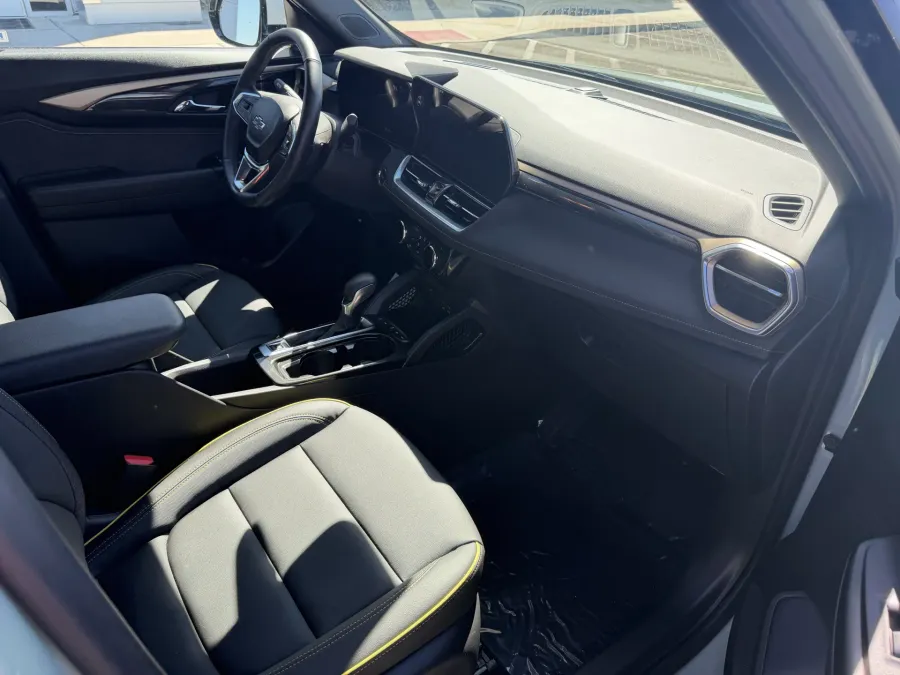 2024 Chevrolet Trailblazer ACTIV | Photo 13 of 20