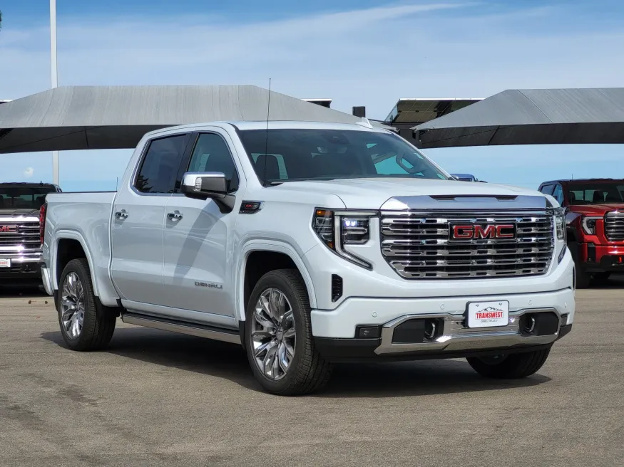 2026 GMC Sierra 1500 Denali | Photo 2 of 26