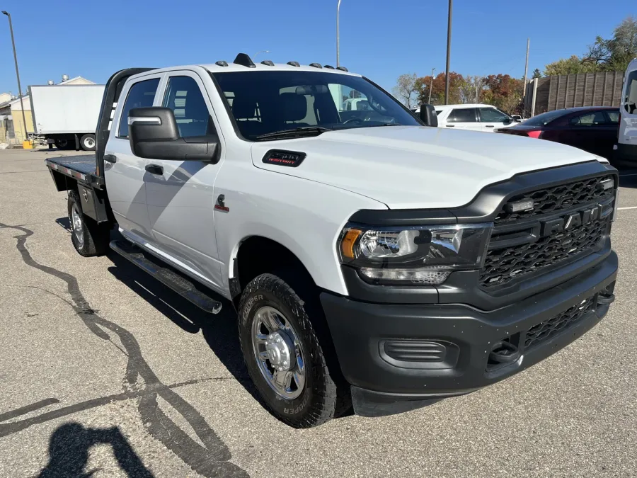 2023 RAM 2500 Tradesman | Photo 16 of 20