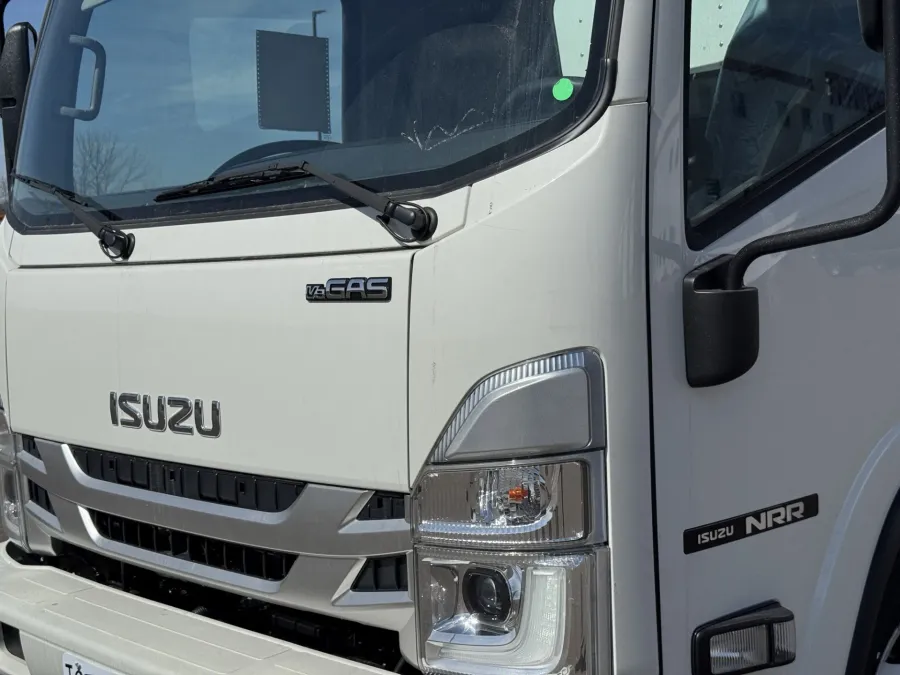 2025 Isuzu NRR GAS | Photo 13 of 22