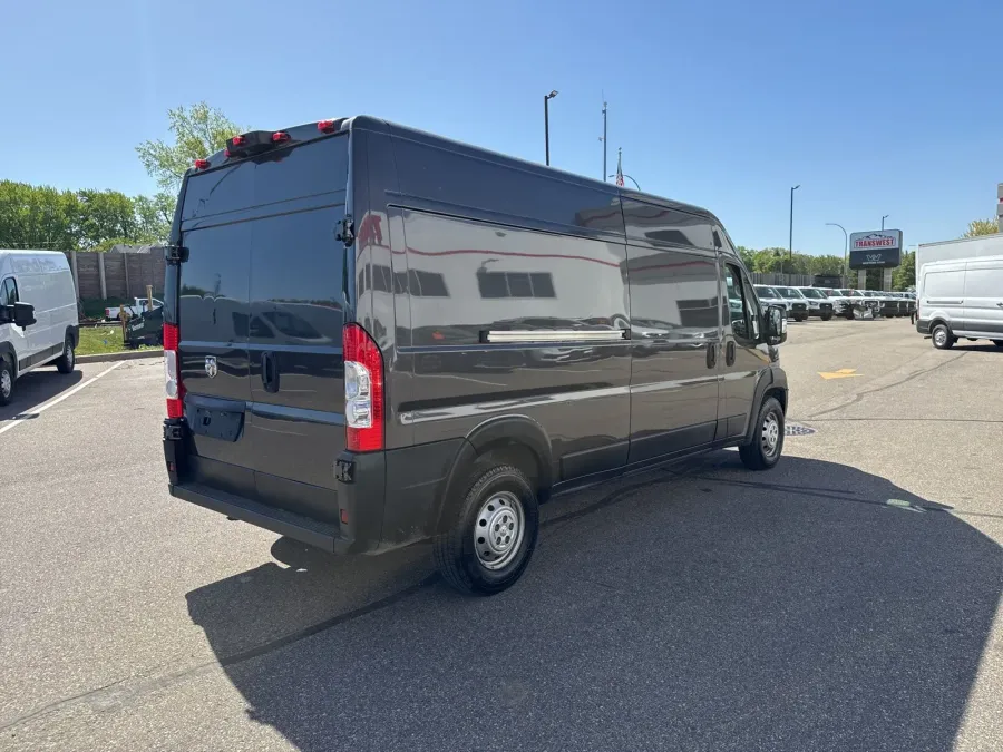 2022 RAM Promaster | Photo 3 of 14