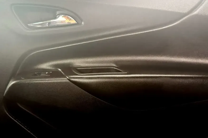 2021 Chevrolet Equinox | Photo 25 of 28