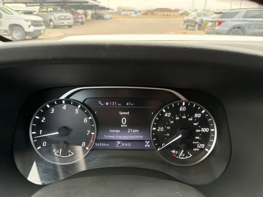 2022 Nissan Frontier SV | Photo 18 of 19