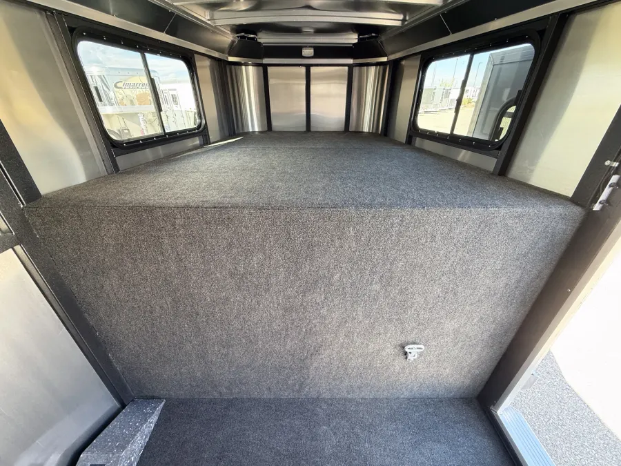 2026 Logan Coach Stock Combo | Photo 6 of 18