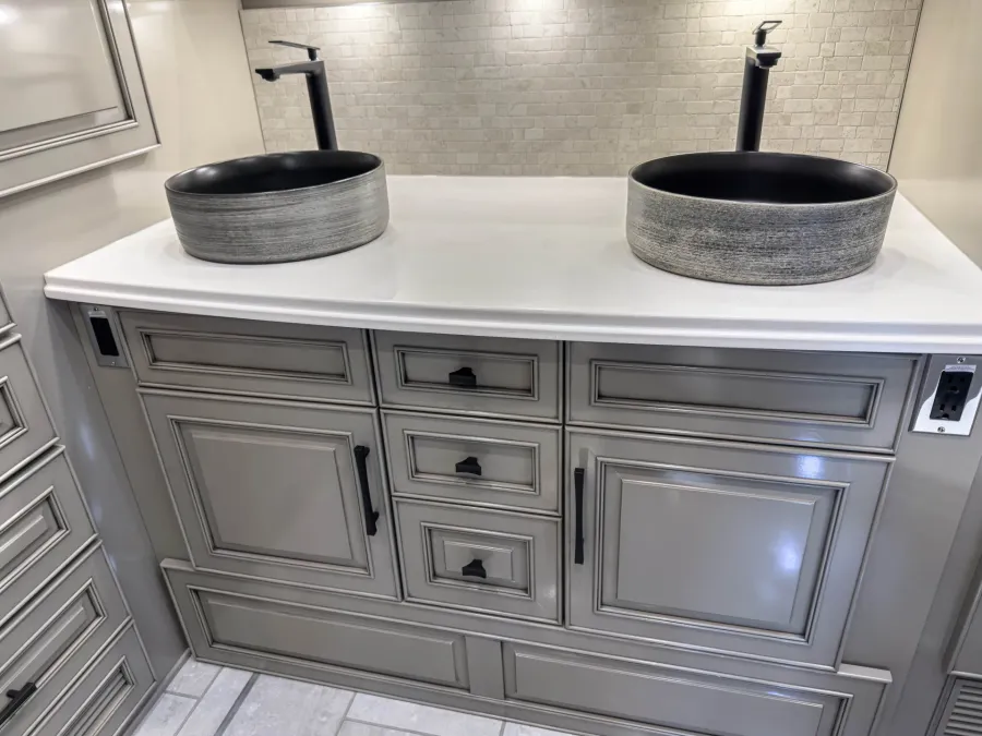 2027 Newmar London Aire 4569 | Photo 27 of 45