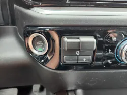 2025 GMC Sierra 2500HD SLT | Thumbnail Photo 29 of 32