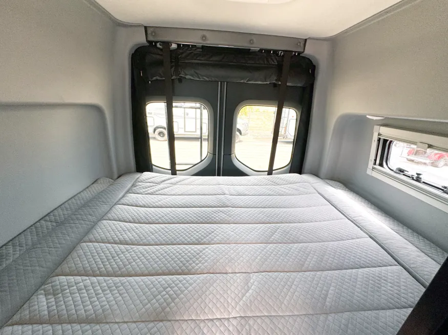 2025 Winnebago Revel Sport 44N | Photo 10 of 16