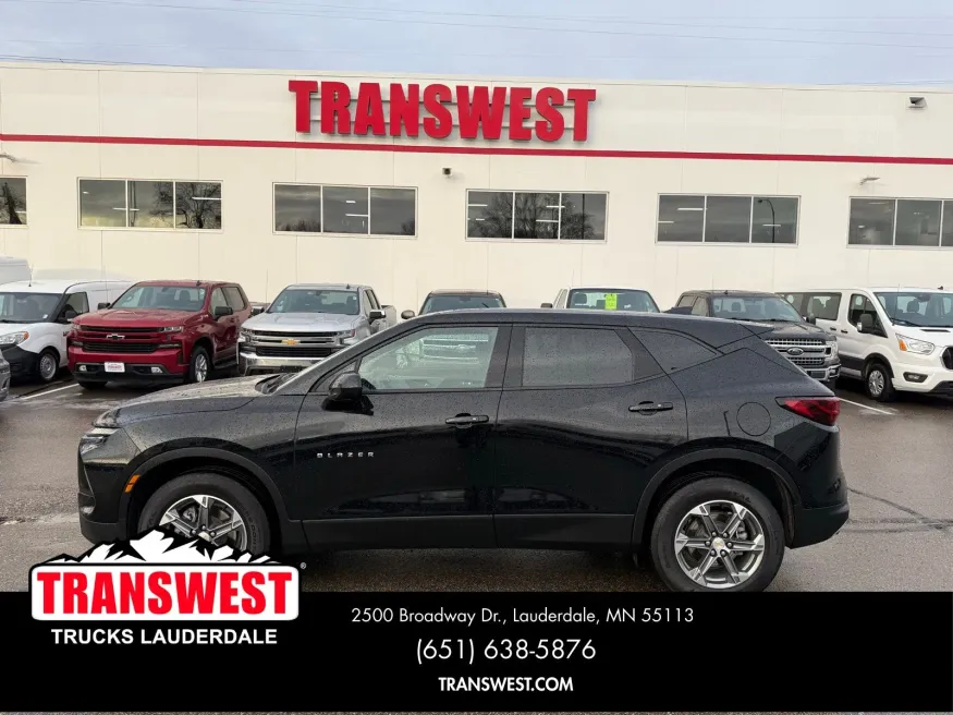2023 Chevrolet Blazer LT | Photo 1 of 20