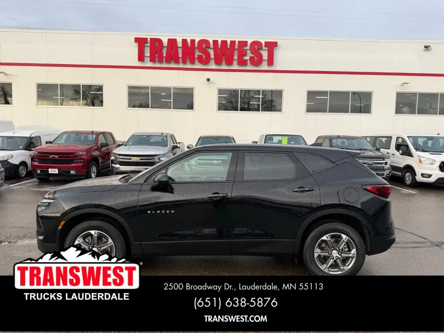 2023 Chevrolet Blazer LT | Photo 1 of 20