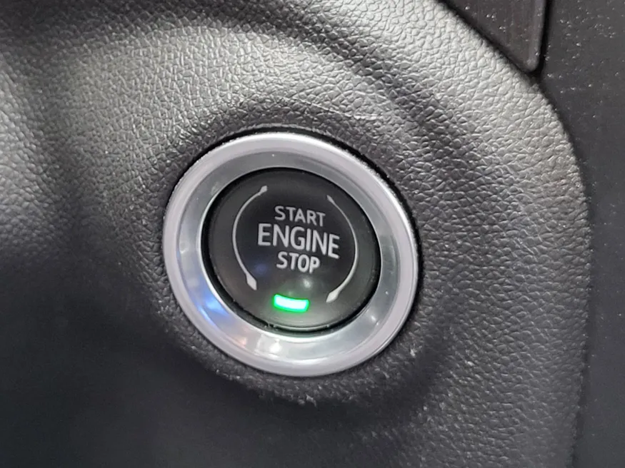 2021 GMC Sierra 1500 AT4 | Photo 17 of 24