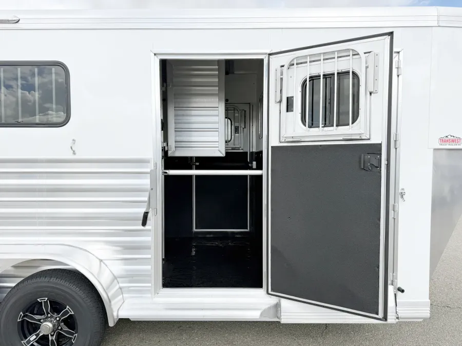 2027 Cimarron Norstar Warmblood 2HGN | Photo 8 of 20