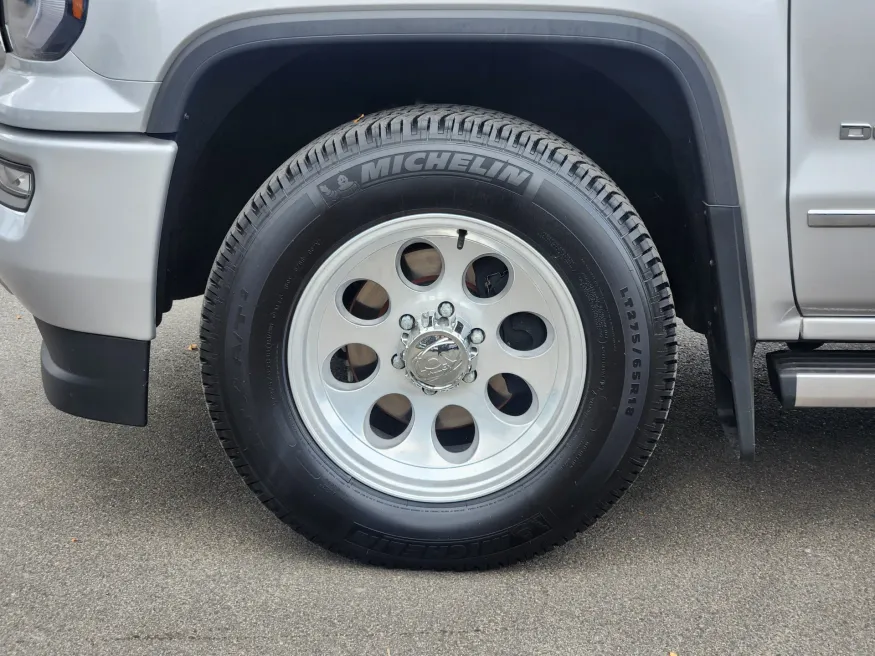 2018 GMC Sierra 1500 Denali | Photo 20 of 29