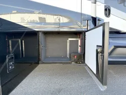 2026 Newmar Super Star 4159 | Thumbnail Photo 21 of 34