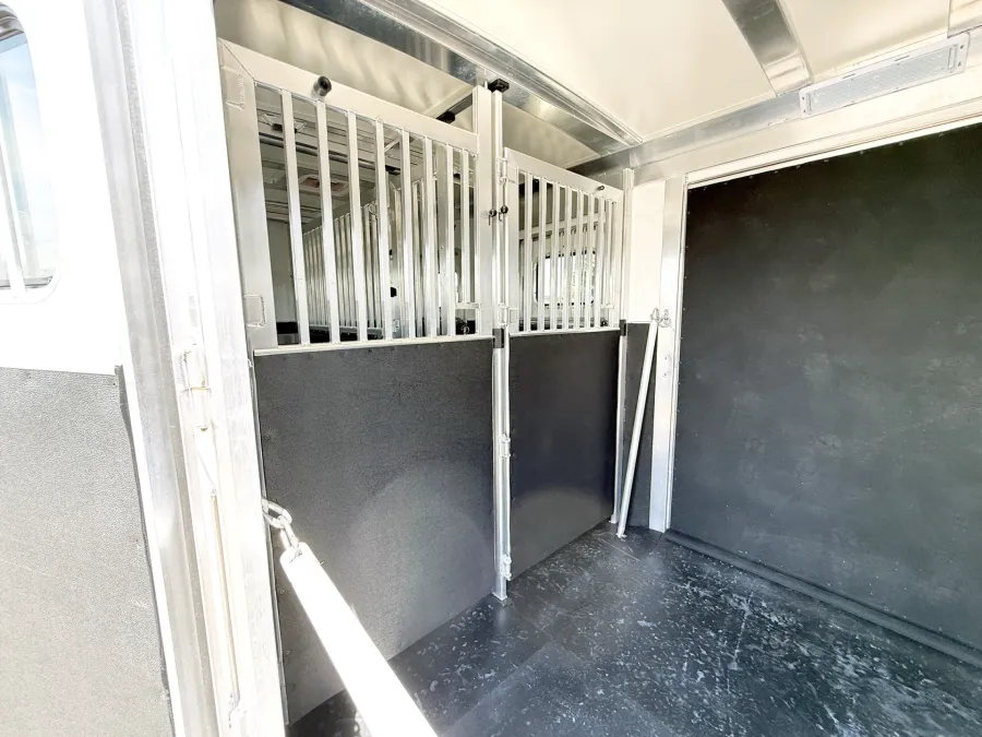 2026 Cimarron Norstar 4HGN Head to Head | Photo 20 of 22