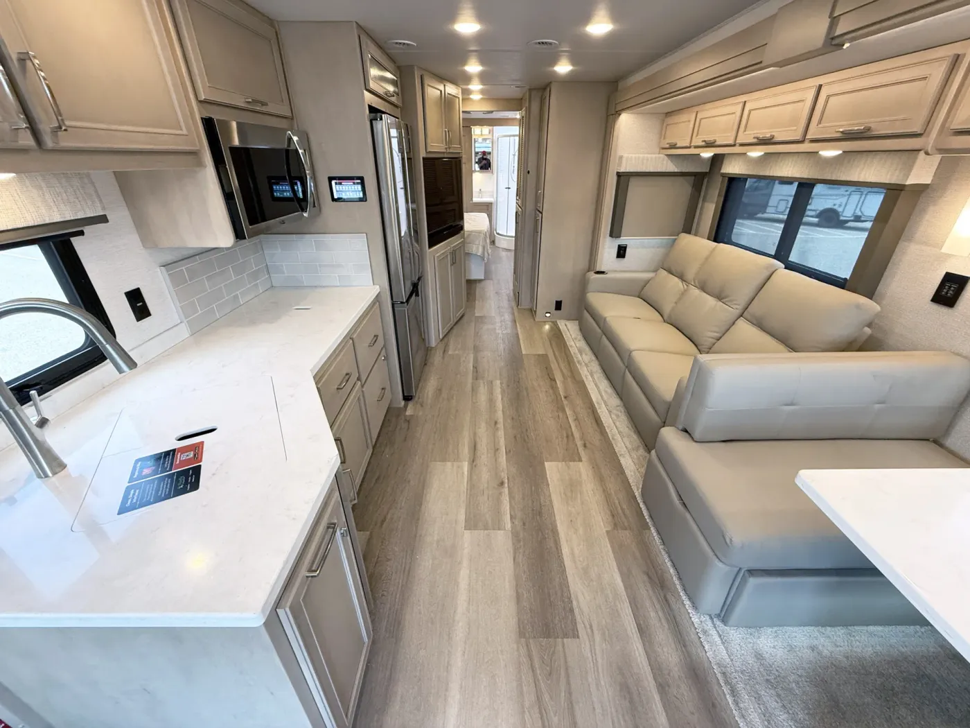 2026 Renegade Verona 40VRB | Photo 4 of 31