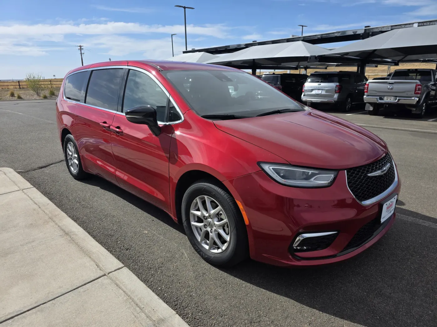 2025 Chrysler Pacifica Select | Photo 3 of 30