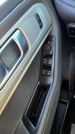 2025 Ford Explorer | Thumbnail Photo 11 of 30