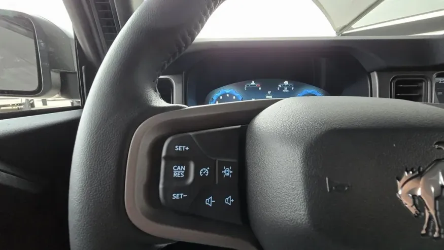 2025 Ford Bronco | Photo 14 of 29