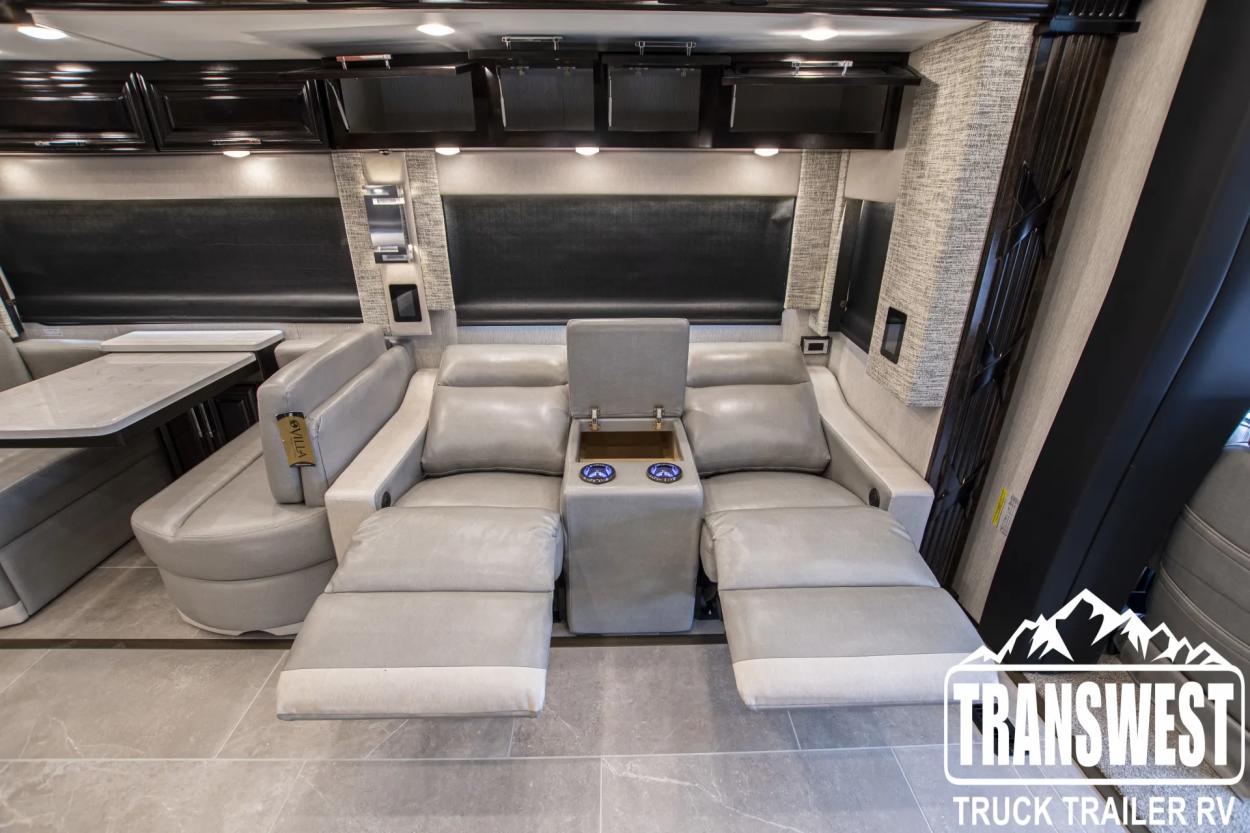2023 Newmar Supreme Aire 4575 | Photo 13 of 40
