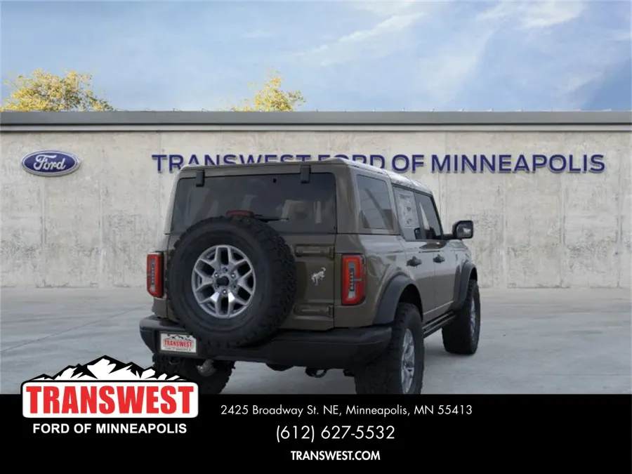 2025 Ford Bronco Badlands | Photo 8 of 25