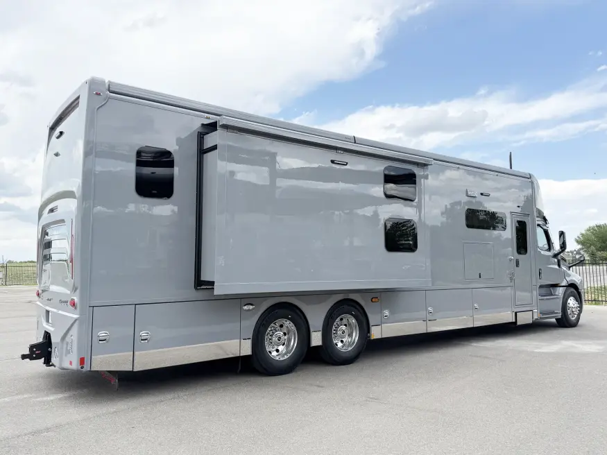 2026 Renegade XL X45BBC | Photo 19 of 29