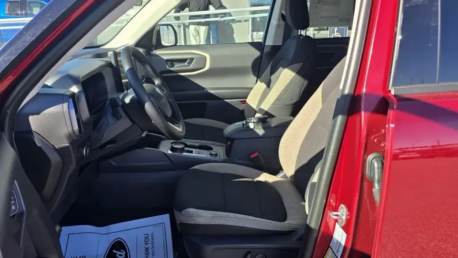 2025 Ford Bronco Sport | Photo 11 of 25