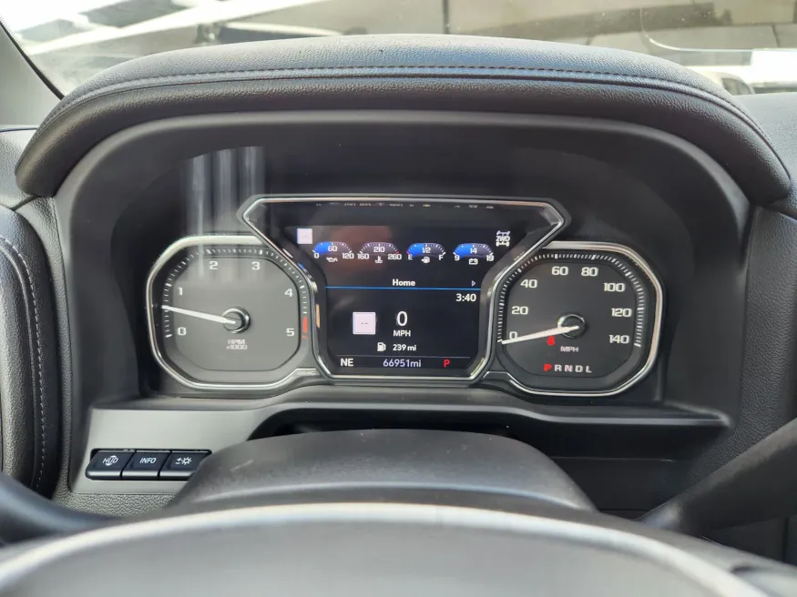 2023 GMC Sierra 2500HD Denali | Photo 22 of 30