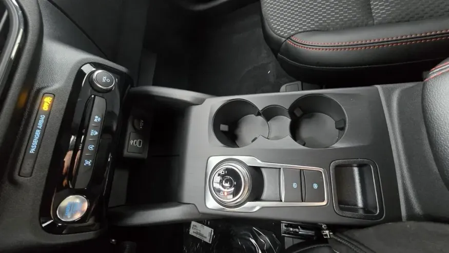 2026 Ford Escape | Photo 22 of 30