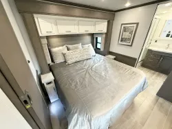 2026 Newmar Super Star 4159 | Thumbnail Photo 13 of 27