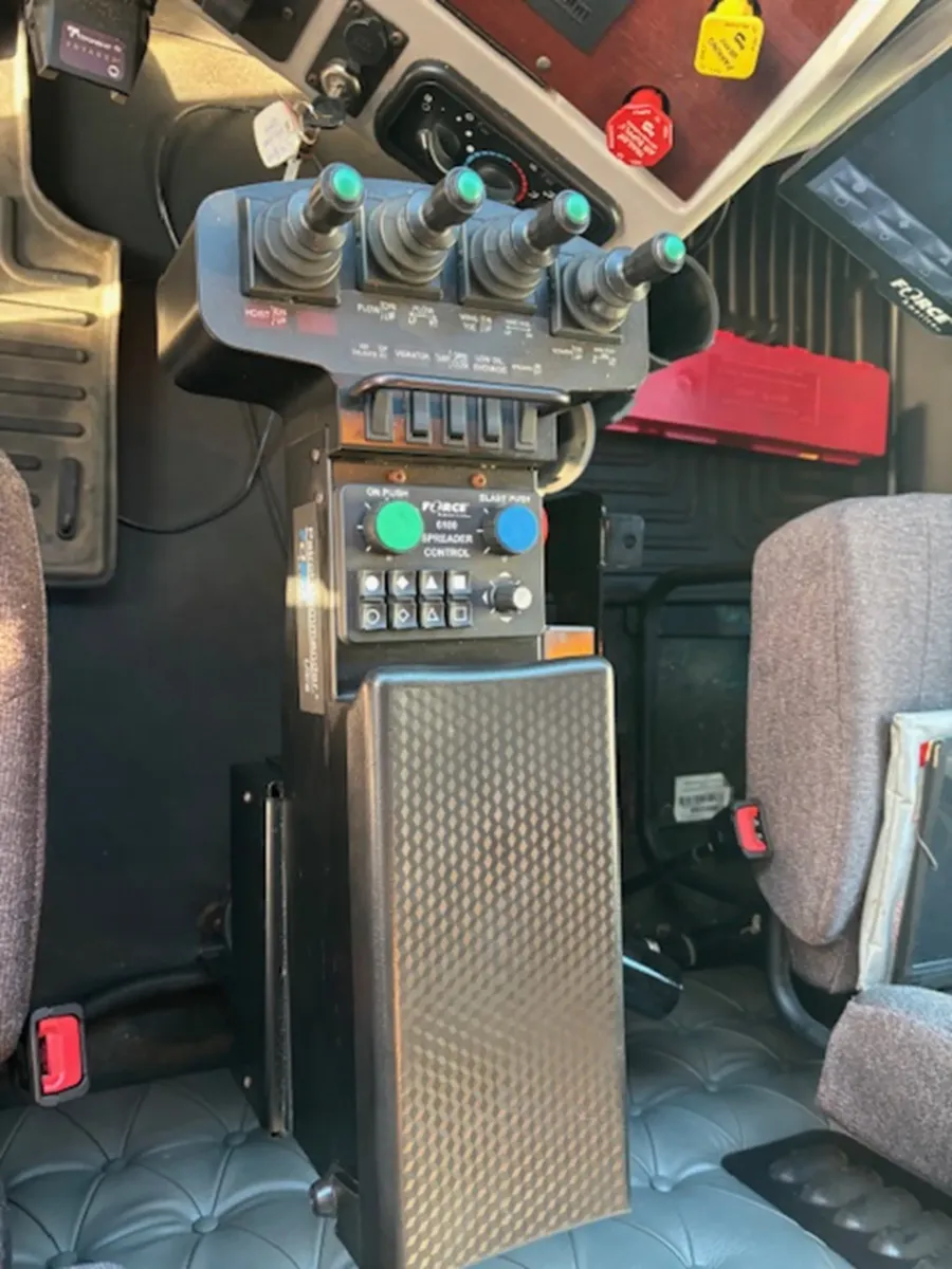 2021 Western Star 4700SF | Photo 6 of 15