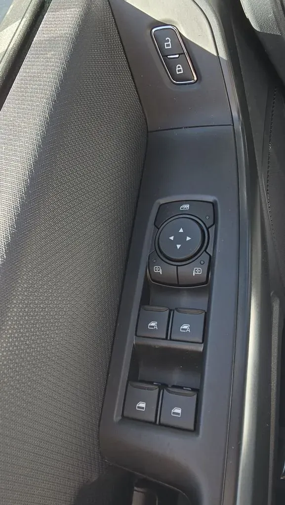 2026 Ford F-150 | Photo 13 of 29