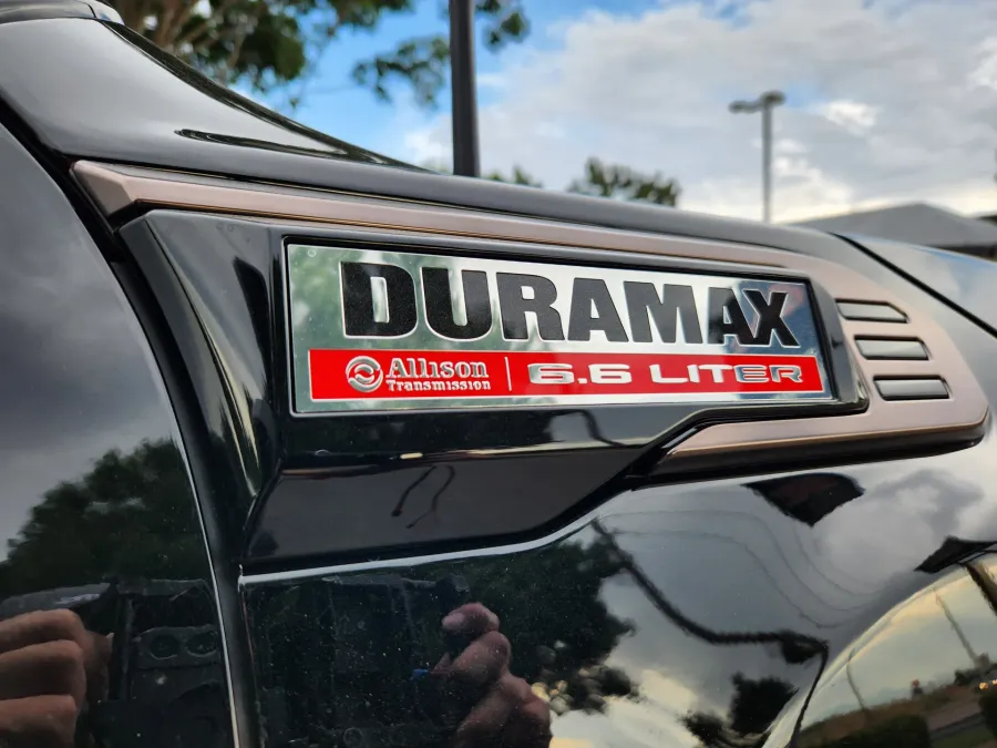 2025 GMC Sierra 2500HD AT4X | Photo 20 of 31