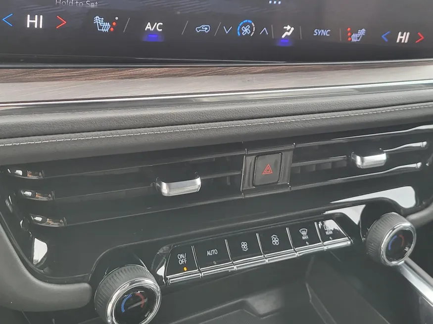 2025 Chevrolet Tahoe LT | Photo 16 of 25