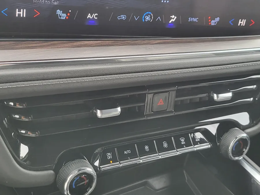 2025 Chevrolet Tahoe LT | Photo 16 of 25