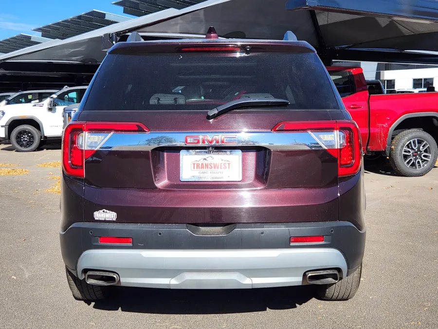 2021 GMC Acadia SLT | Photo 13 of 29