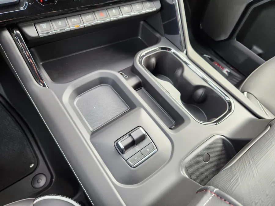 2026 GMC Sierra 2500HD AT4X | Photo 14 of 24