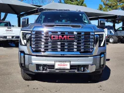 2026 GMC Sierra 2500HD Denali | Thumbnail Photo 4 of 32