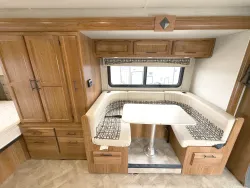 2017 Jayco Melbourne 24LP | Thumbnail Photo 7 of 21