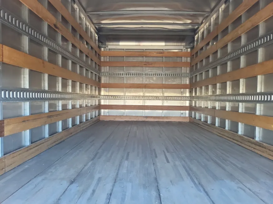 2018 Isuzu NPR-HD | Photo 16 of 17