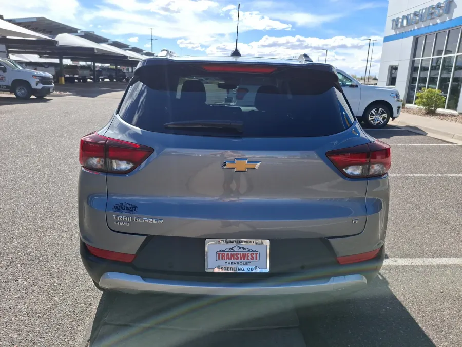 2026 Chevrolet Trailblazer LT | Photo 3 of 19