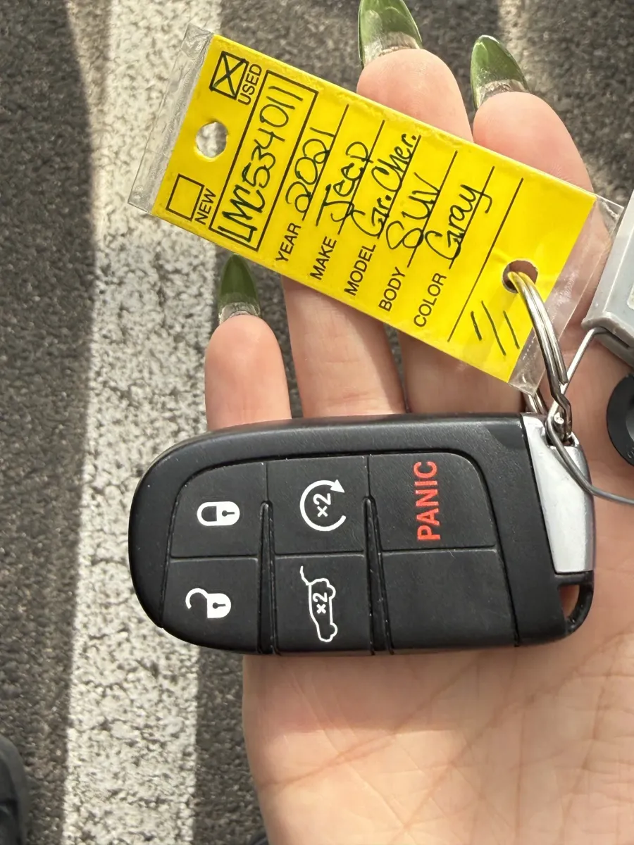 2021 Jeep Grand Cherokee 80th Anniversary | Photo 16 of 17