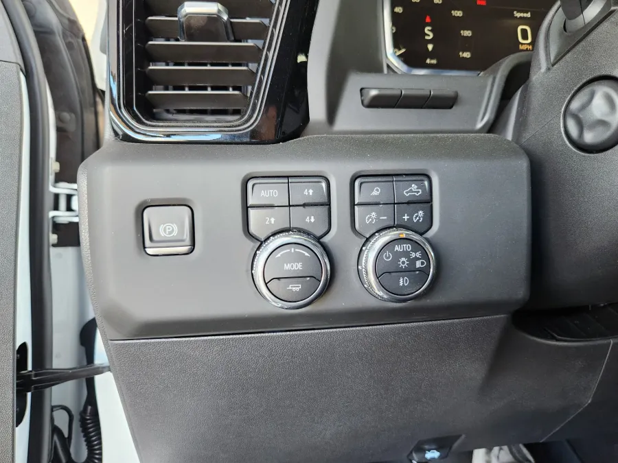 2026 GMC Sierra 1500 AT4X | Photo 6 of 28